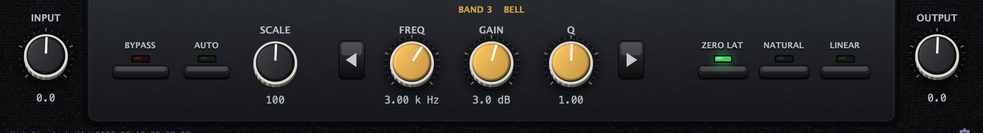 The control strip: Scale, Auto Gain, band knobs, phase modes